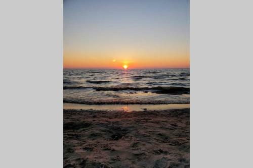 Apartamento Cottage With River Front & Minutes Away From Beach