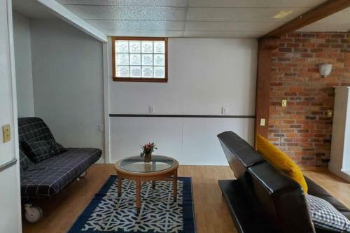 Apartamento Cottage With River Front & Minutes Away From Beach