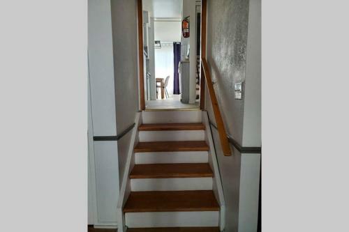 Apartamento Cottage With River Front & Minutes Away From Beach