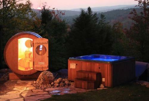 Northern Escape St Sauveur Ski , Spa, Sauna