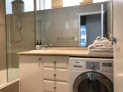 Apartamento Spacious 3 Bedroom 1 Bath St Kilda Near Cbd