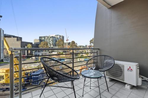 Madecomfy Spacious 2-bed Melbourne City Apartment