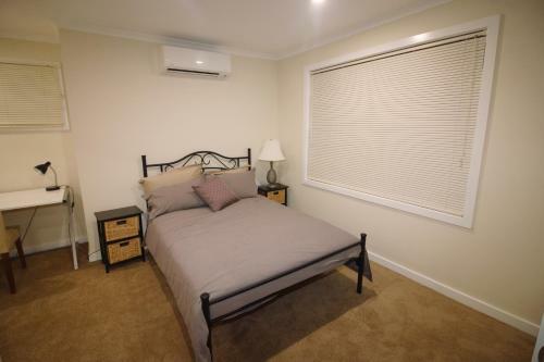 Hostal Silver House - Melbourne Airport Accommodation