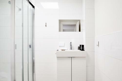 Richmond Studio Apartments