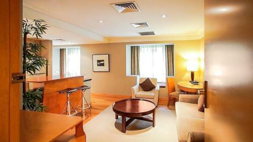 Spacious Brunswick Apartment