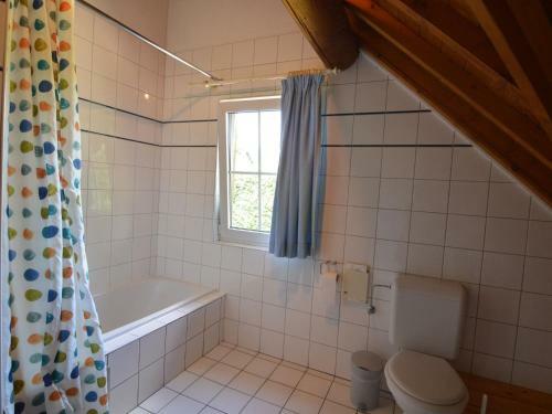 Very Large Chalet With A Sauna, Many Playing Options And Spacious Garden