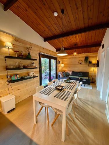 Forest Lodge