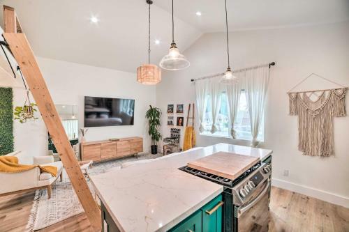 Apartamento Picture-perfect San Bernardino Studio With Loft