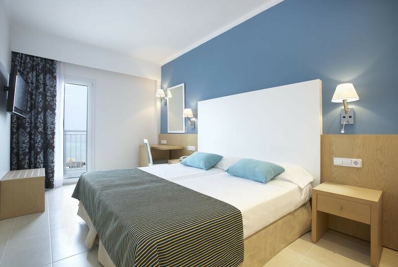 Universal Hotel Marqu�s
