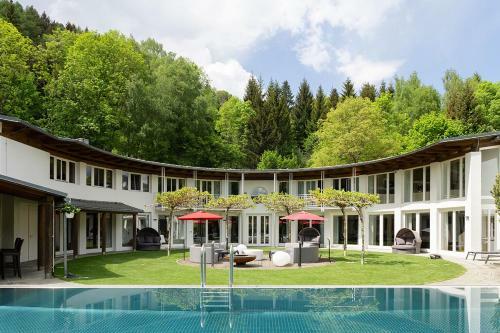 Designferienhaus Privat Villa+ Pool+ Park+ Sport