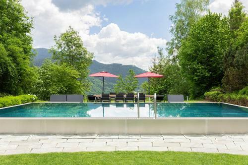Designferienhaus Privat Villa+ Pool+ Park+ Sport
