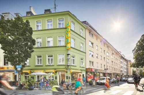 Hotel Am Chlodwigplatz