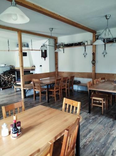 Hostal Penzion U Lucerny S Malou Farmi?kou