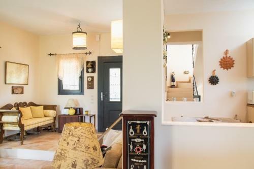 Captain's Countryside Villa For Up To 9 Visitors