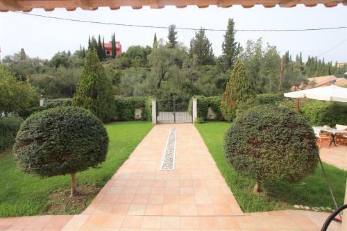 Captain's Countryside Villa For Up To 9 Visitors