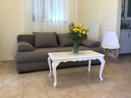 Seafront Apartment In Kiveri, Near Nafplion.