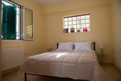 Seafront Apartment In Kiveri, Near Nafplion.
