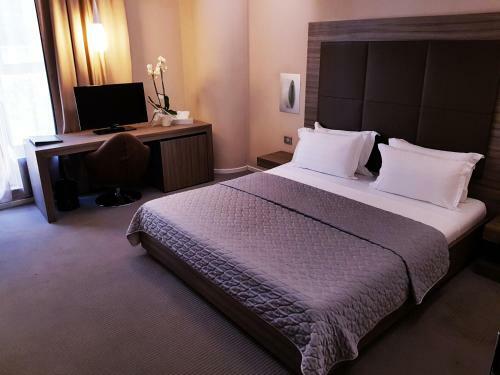 Sky Hotel