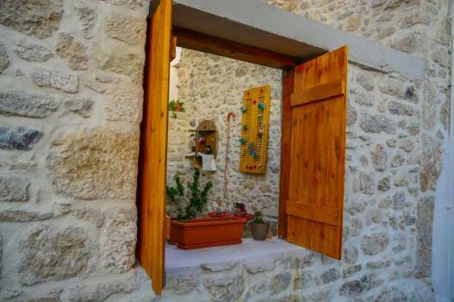 Ariadni's House
