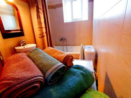 Apartamento Athanasia's Appartment At Rafaella Resort
