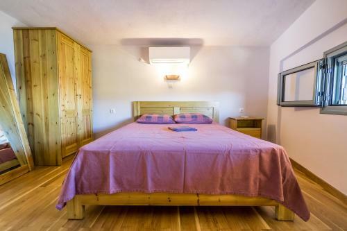 Seafront Studio With Direct Beach Access