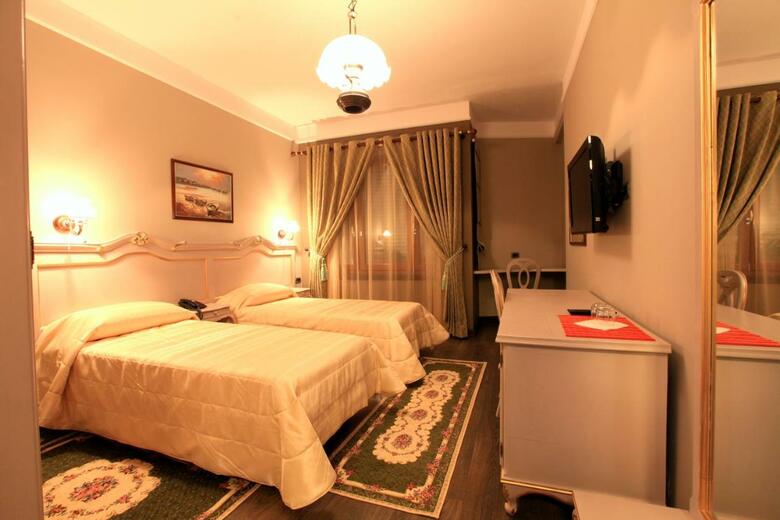 Hotel Victoria Tirana Albania