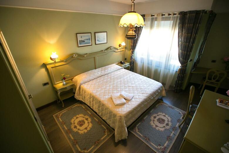 Hotel Victoria Tirana Albania