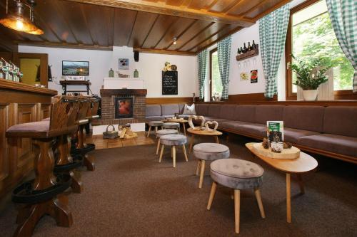 Hostal Gasthof Post