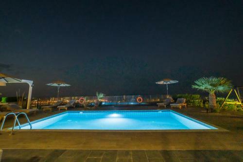 Villa Constandinos
