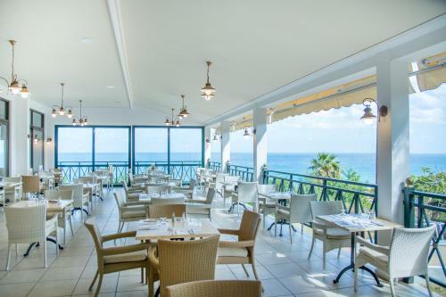 Hotel King Minos Palace