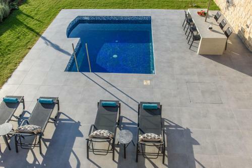 Caldera Theros Villas