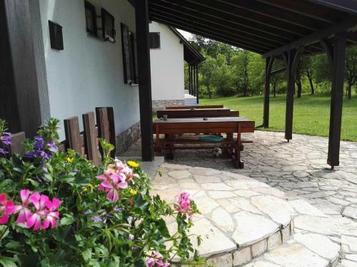Hostal Rooms With A Parking Space Rastovaca, Plitvice - 18022