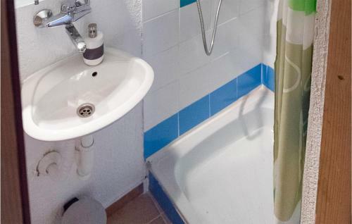 Beautiful Home In Rava With Wifi And 1 Bedrooms