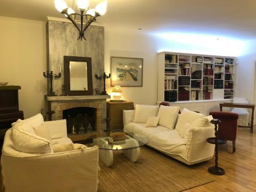 Apartamento Classy Lux Apt W/ Sea View, Garden, Parking