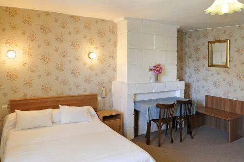 Hotel Logis Hostellerie Du Cheval Blanc