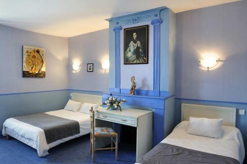 Hotel Logis Hostellerie Du Cheval Blanc