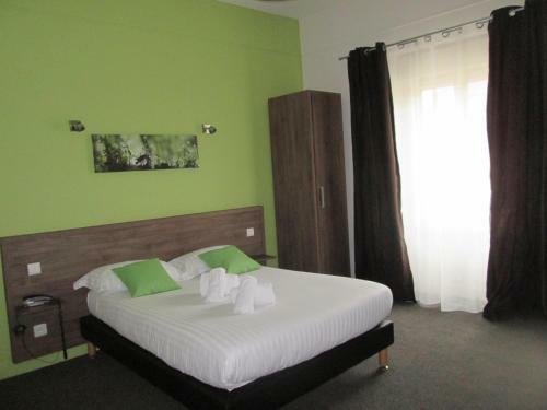 Hotel Logis Hostellerie Du Cheval Blanc