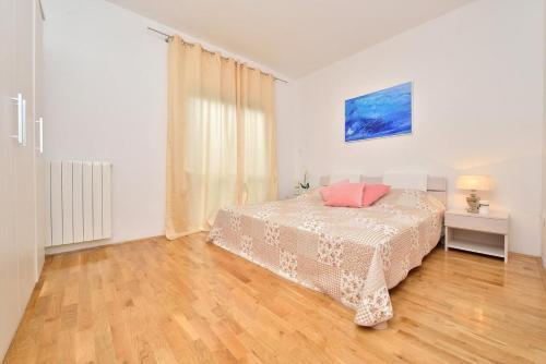 Seaside Holiday House Privlaka, Zadar - 18509