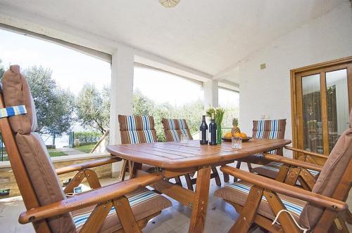 Seaside Holiday House Privlaka, Zadar - 18509