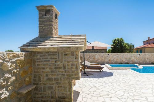 Villa Stancija Privlaka 2 With Heated Pol