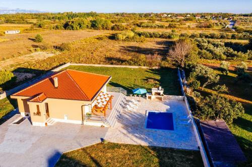 Poolincluded - Villa Privlaka
