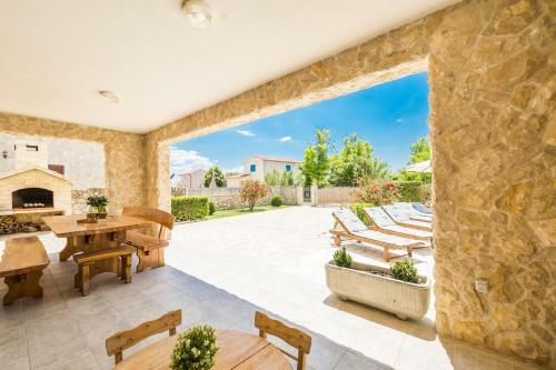 Villa Karin With Heated Pool
