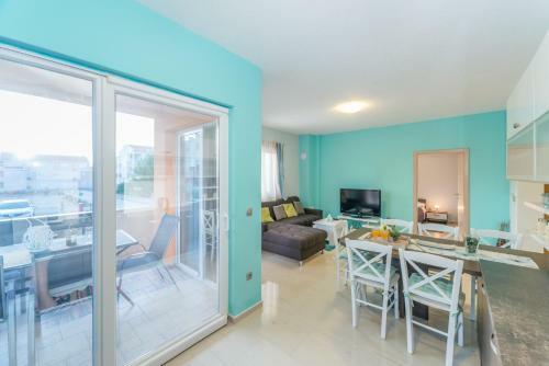 Apartments Maestral In Privlaka, 70m From The Beach