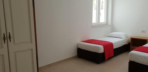 Apartments By The Sea Bilo, Primosten - 14601
