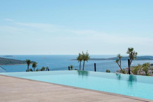 Luxury Villa Sunray 1