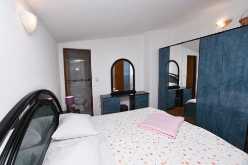 Apartments Djiko