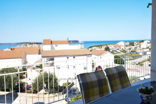 Apartments Djiko