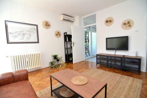 Apartman Majur