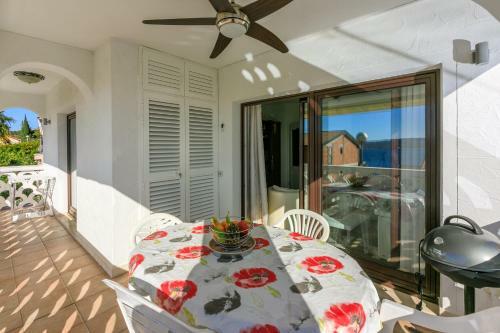 Apartment Eni Selce