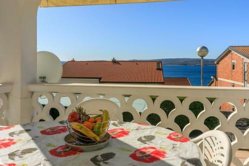 Apartment Eni Selce